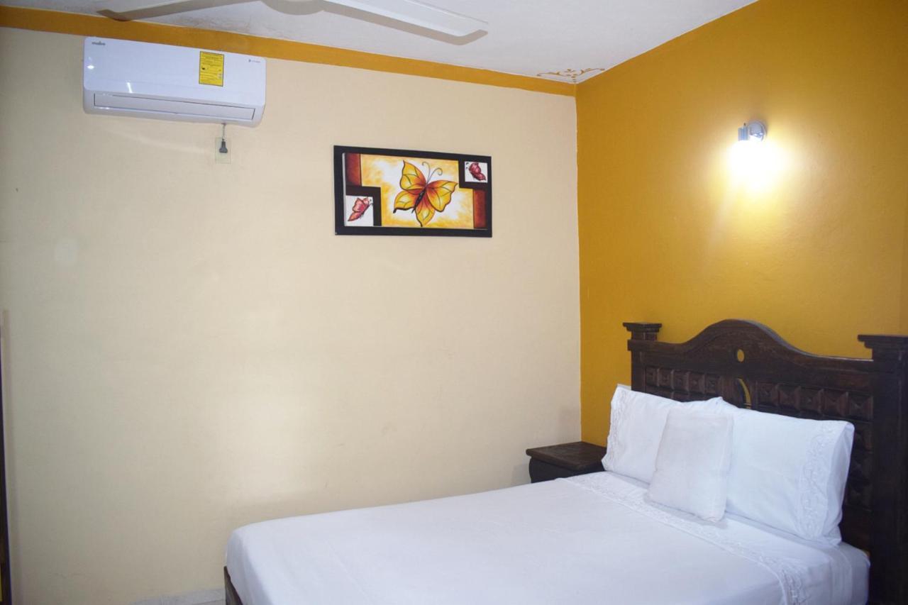 Hotel Casa Rico วัลลาโดลิด ภายนอก รูปภาพ