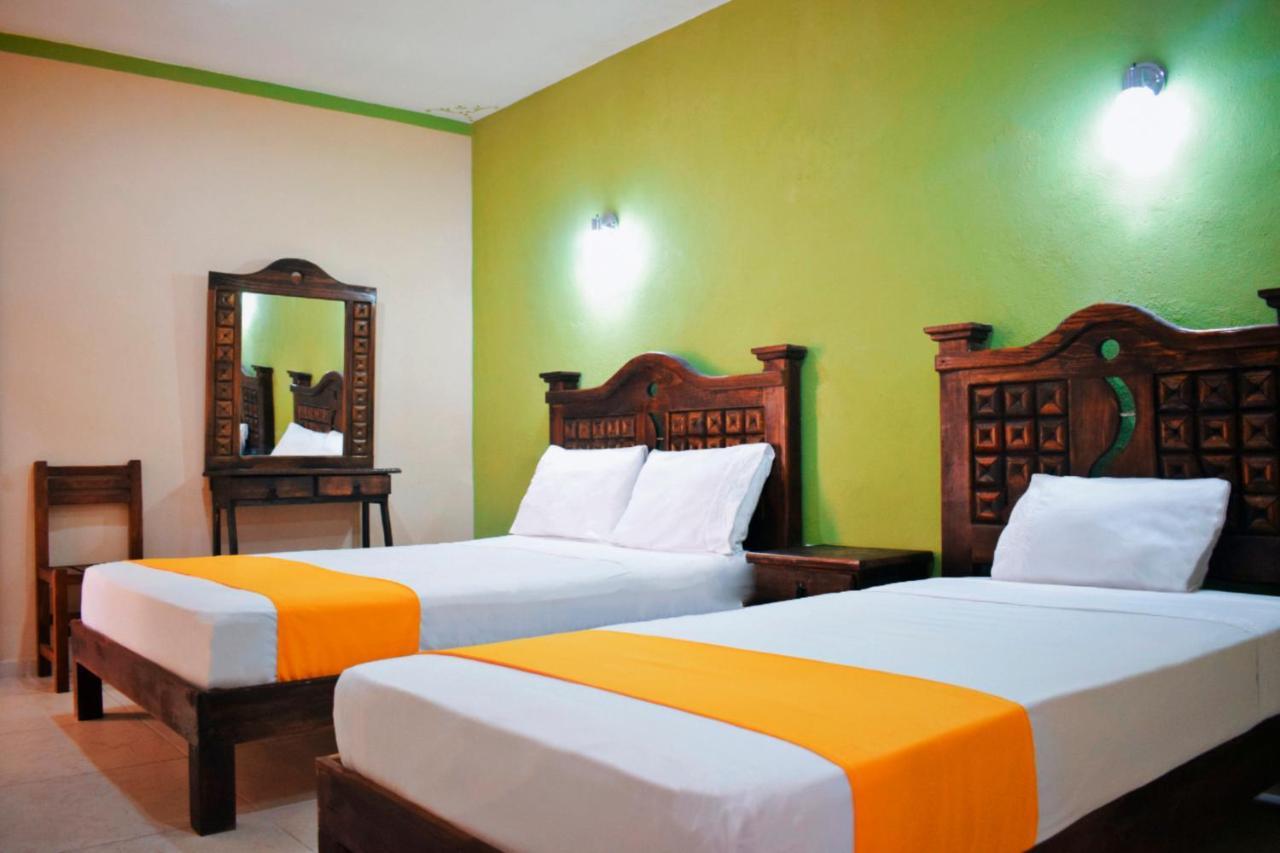 Hotel Casa Rico วัลลาโดลิด ภายนอก รูปภาพ