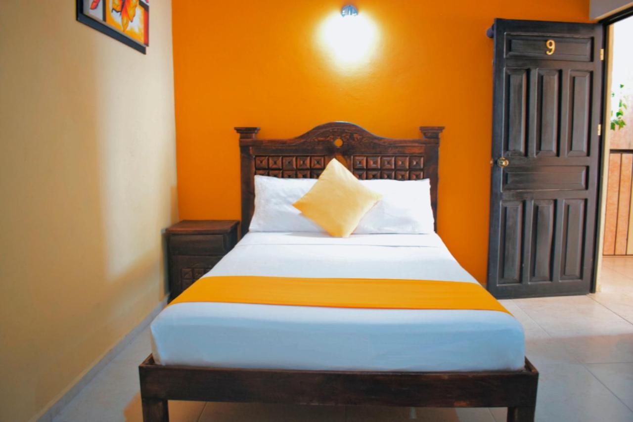 Hotel Casa Rico วัลลาโดลิด ภายนอก รูปภาพ