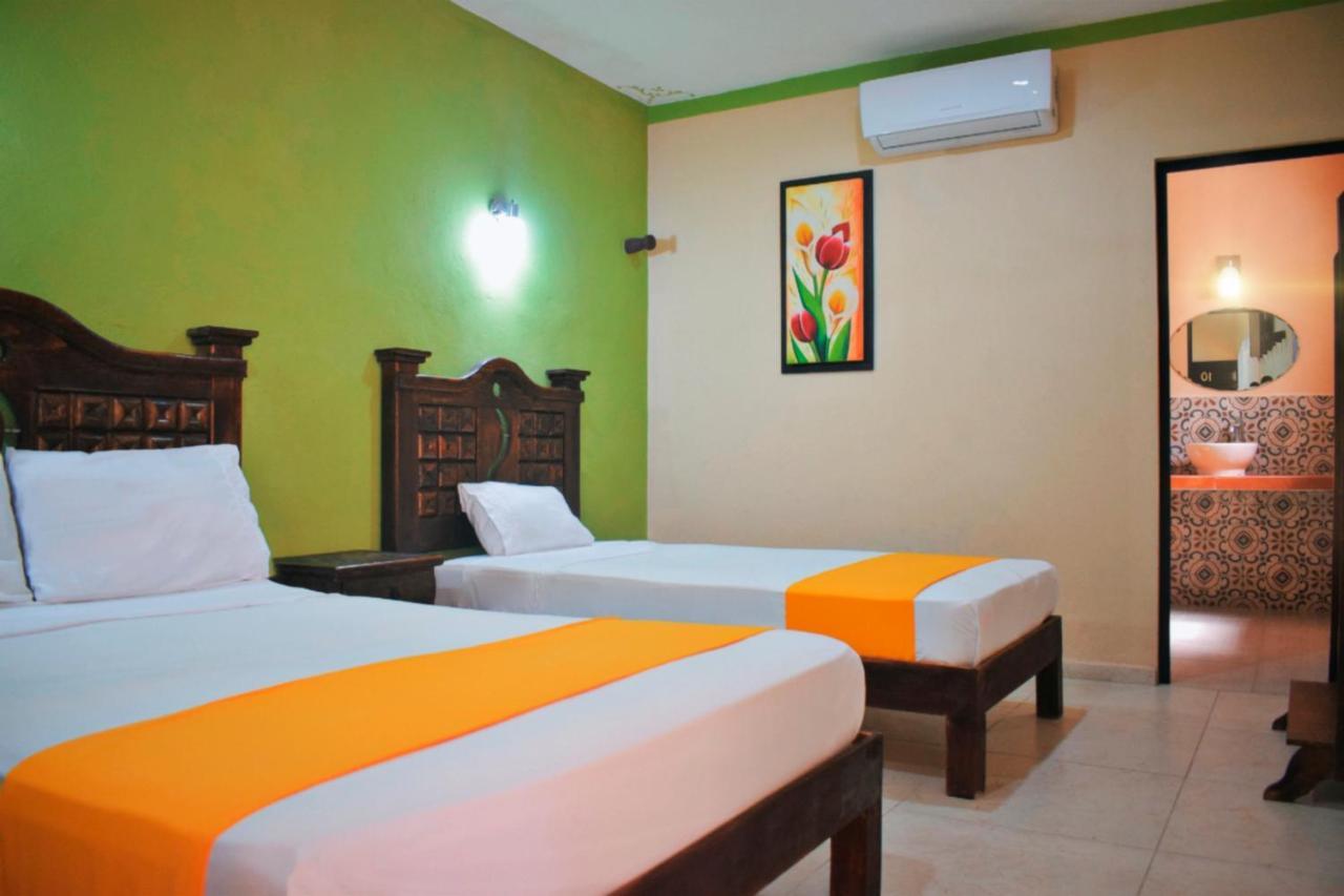 Hotel Casa Rico วัลลาโดลิด ภายนอก รูปภาพ