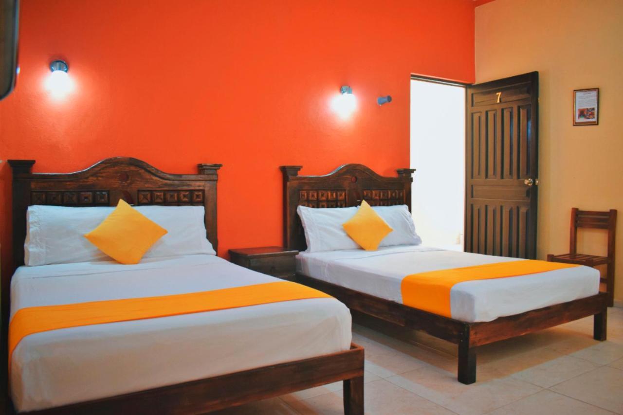 Hotel Casa Rico วัลลาโดลิด ภายนอก รูปภาพ
