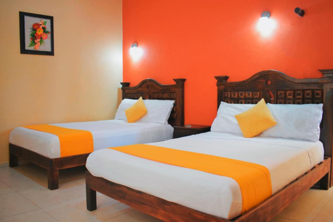 Hotel Casa Rico วัลลาโดลิด ภายนอก รูปภาพ