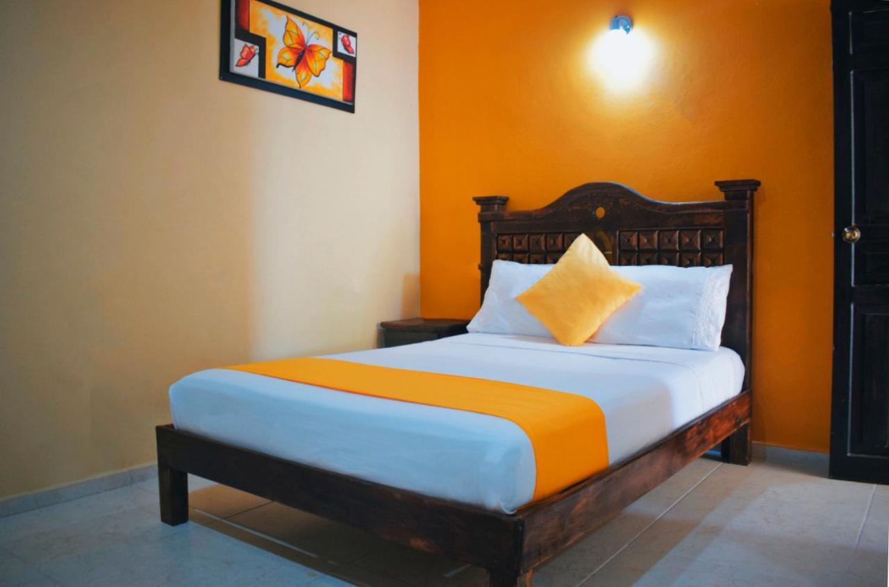 Hotel Casa Rico วัลลาโดลิด ภายนอก รูปภาพ